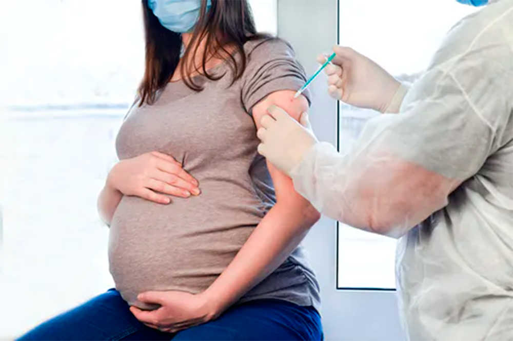 ¿Pueden vacunarse contra el COVID-19 las personas en tratamiento de fertilidad o embarazadas?
